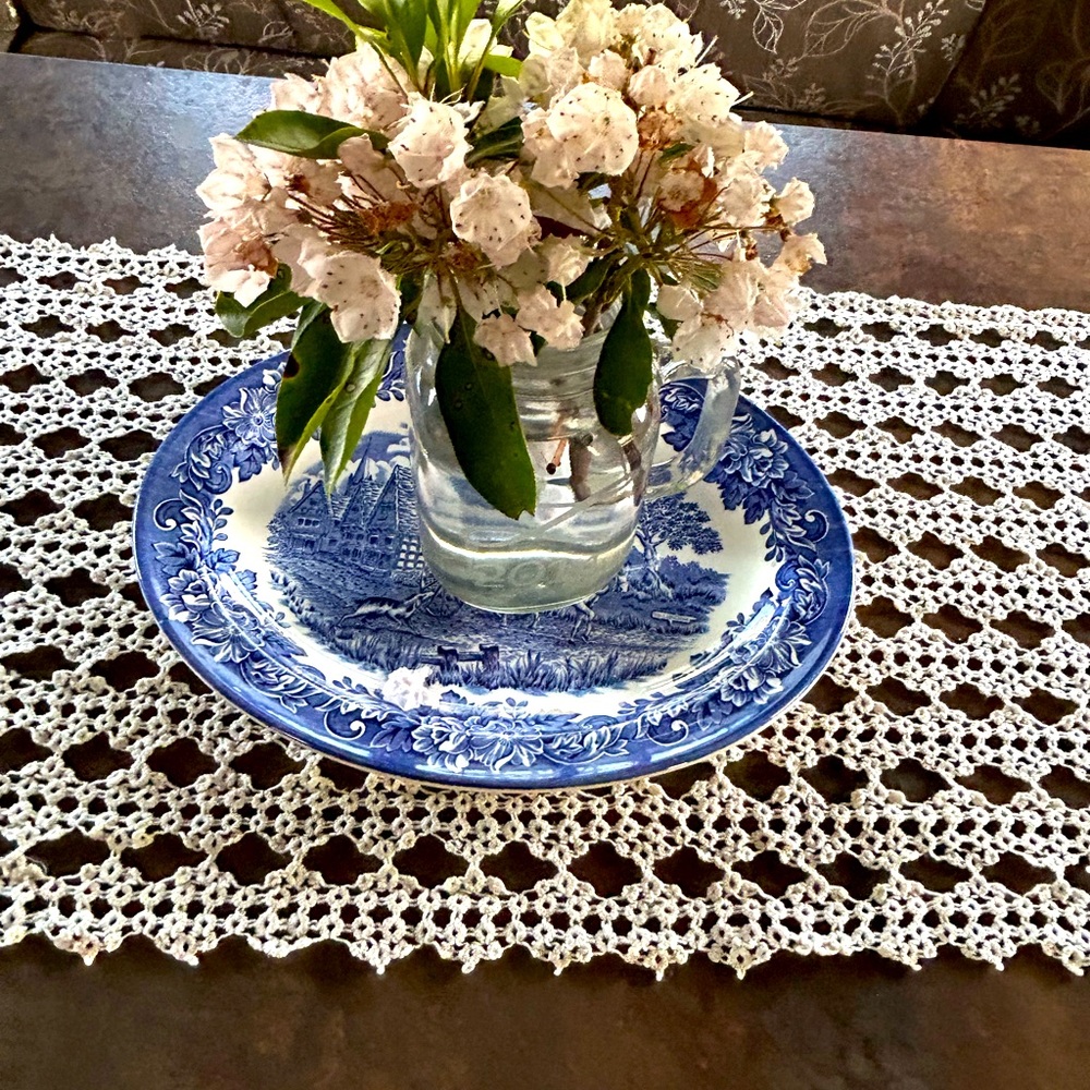 Vintage hand, tatted table runner